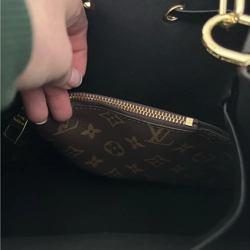 Brown logo purse - Picture 5 of 7